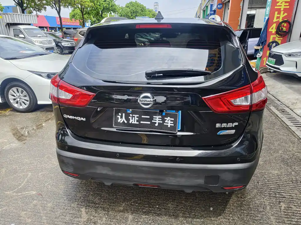 Nissan Qashqai — миниатюра 9