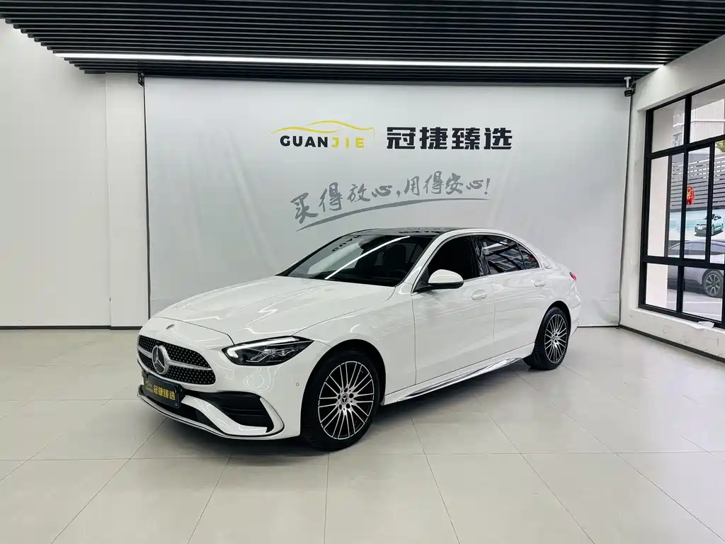 Mercedes-Benz C-Class 2024