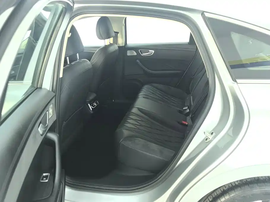 Roewe D7 — миниатюра 11