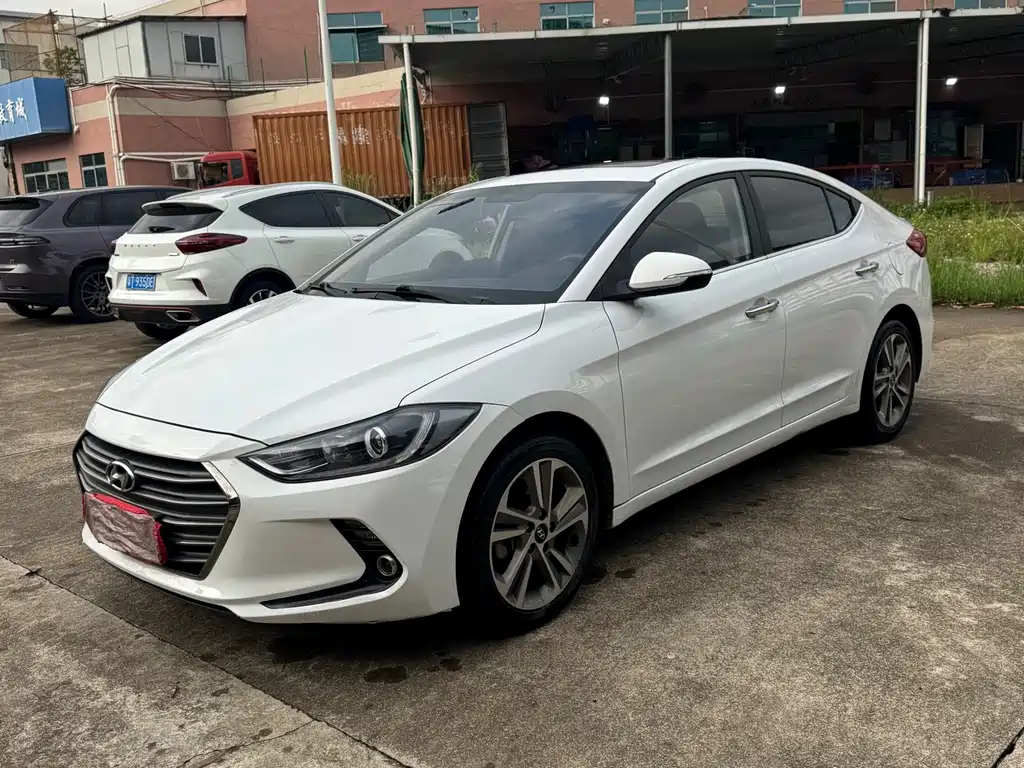 Hyundai Elantra 2018