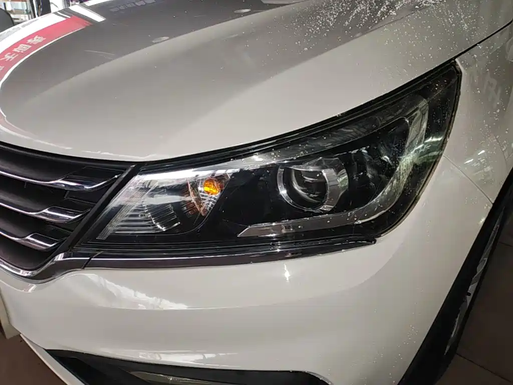 Baojun 310W — миниатюра 24