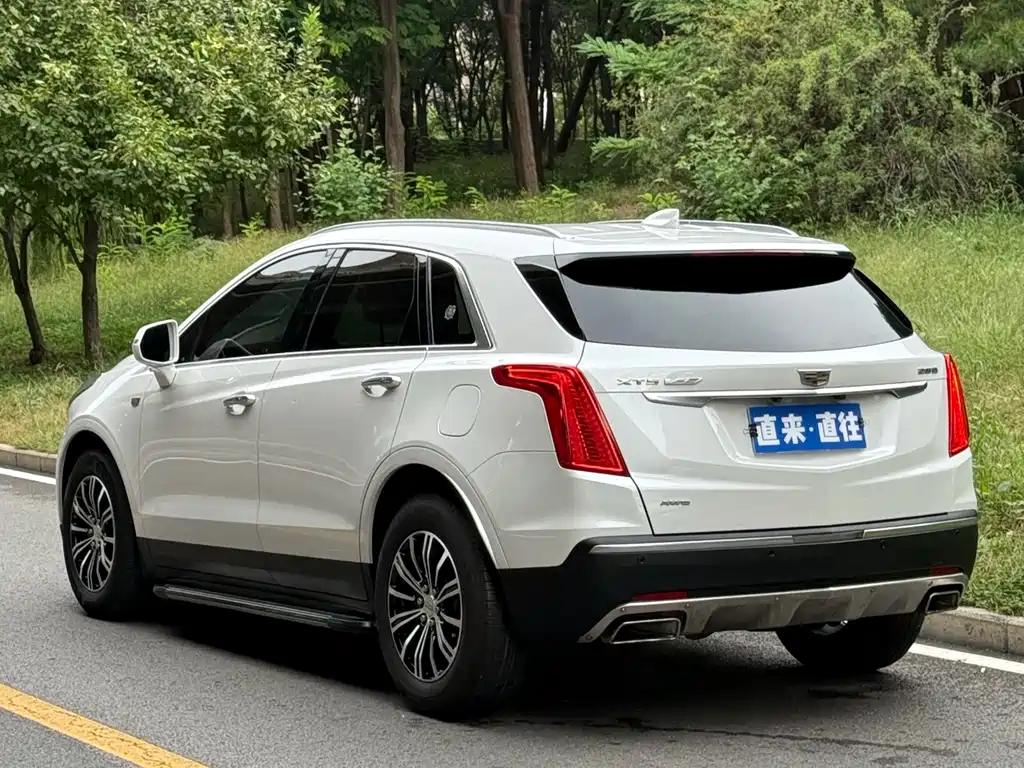 CADILLAC XT5