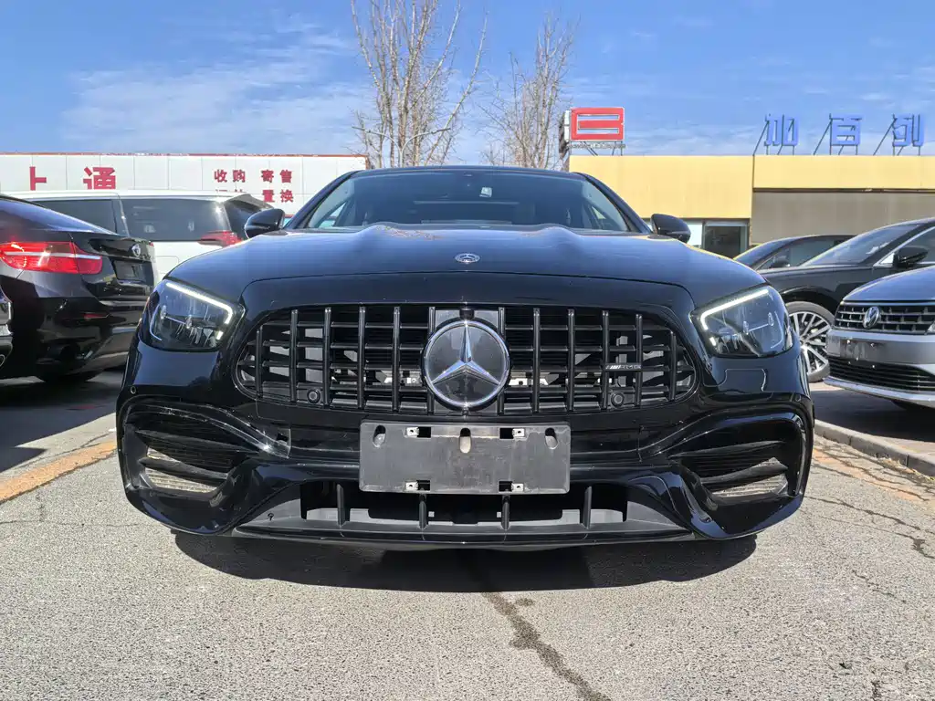 MERCEDES-BENZ E CLASS