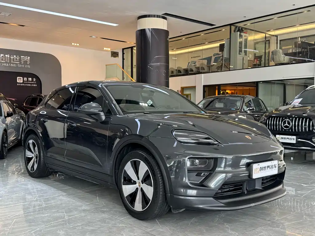 Porsche Macan 2024 Macan 4