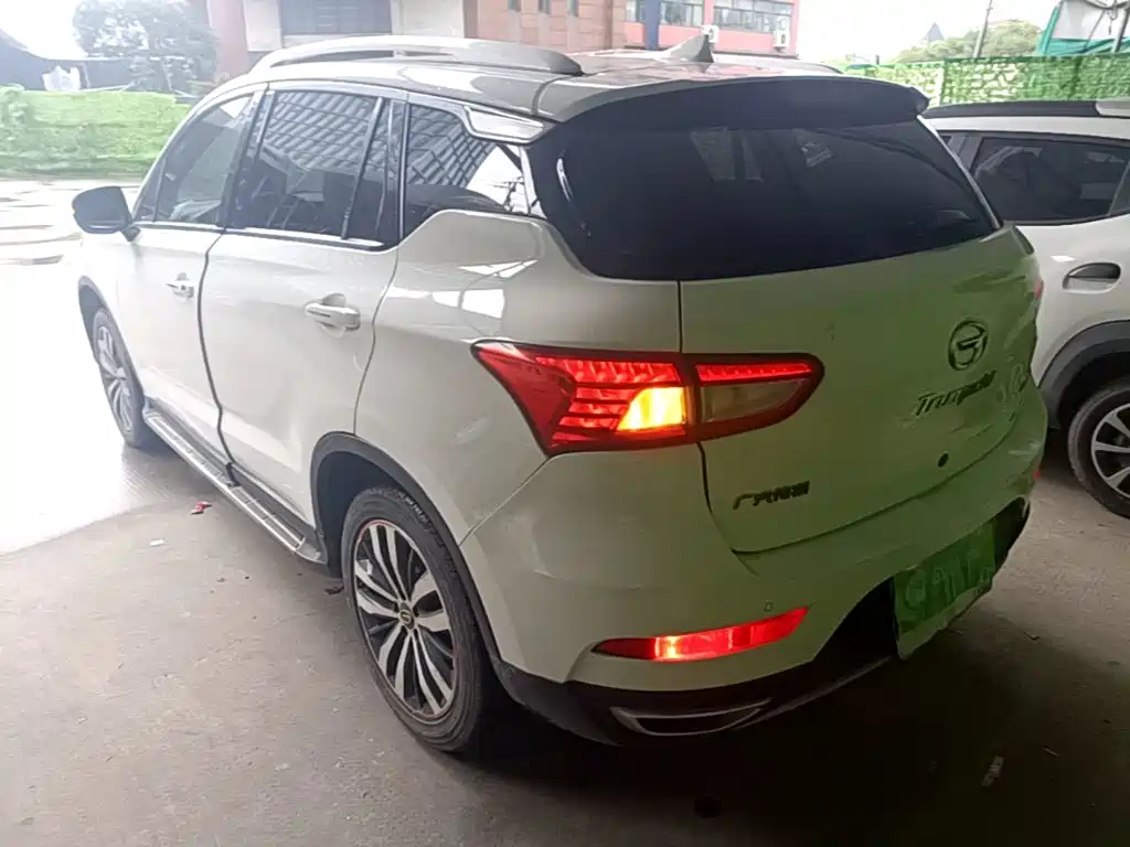 GAC GS4 2017 235T AT Luxury Smart Connect