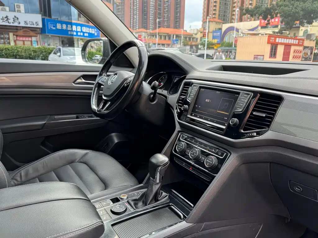 Volkswagen Teramont — миниатюра 12