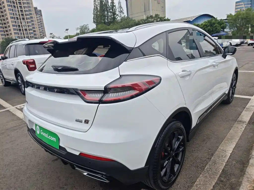 Geely Emgrand S — миниатюра 7