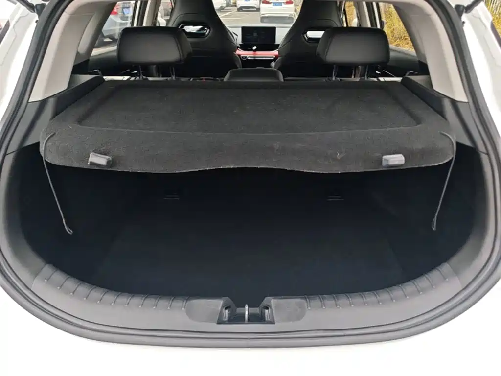 Geely Emgrand S — миниатюра 19