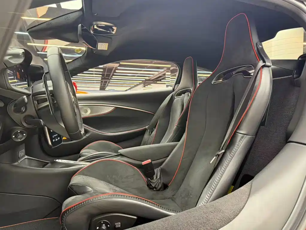 McLaren Artura — миниатюра 5
