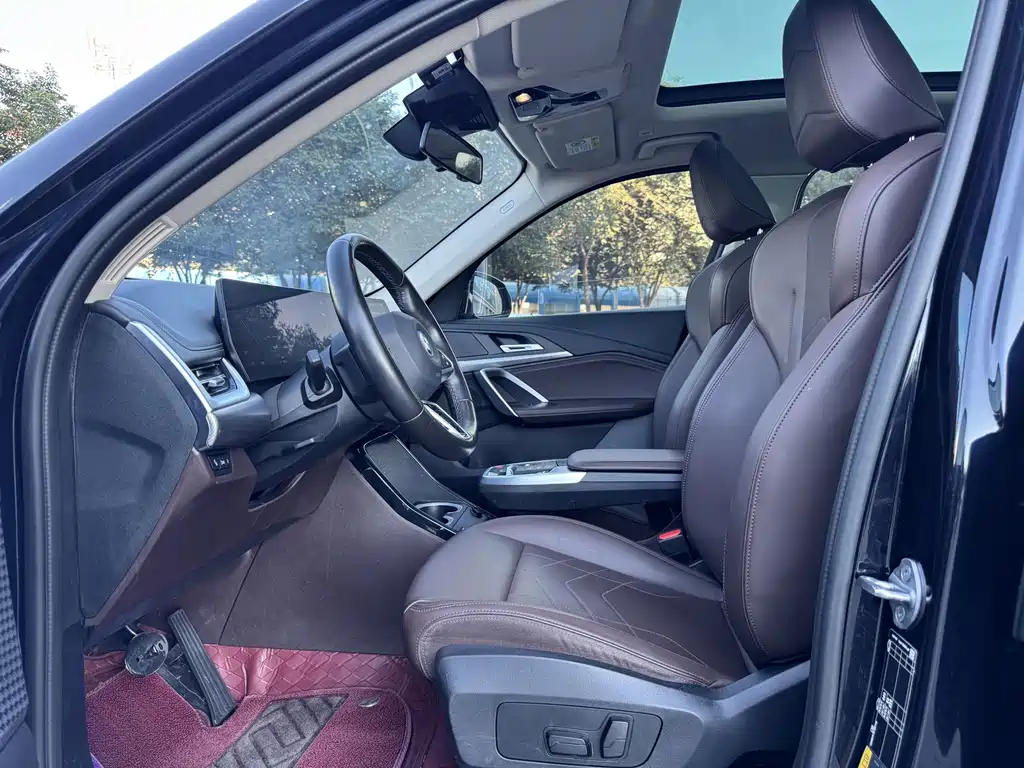 BMW iX1 — миниатюра 4