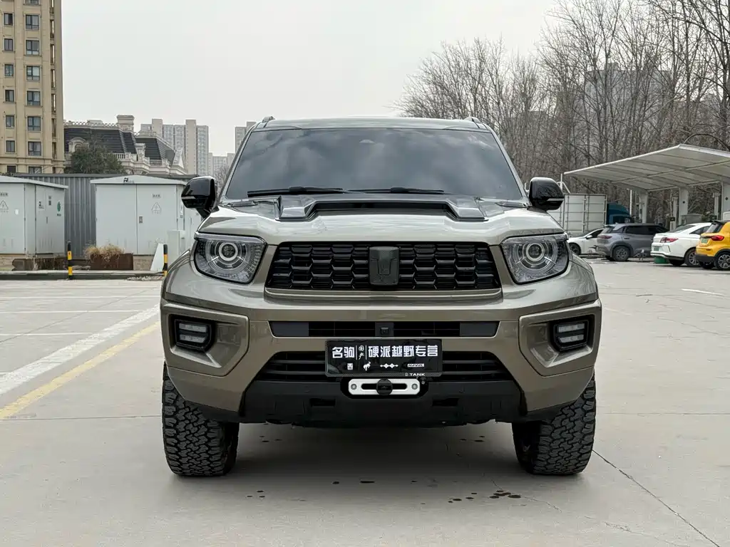 TANK TANK 700 NEW ENERGY