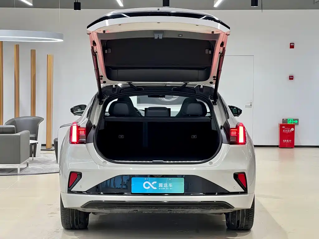 ZEEKR EXTREME KRYPTON 001