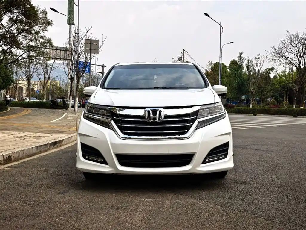 Honda Elysion 2016 2.4L Luxury
