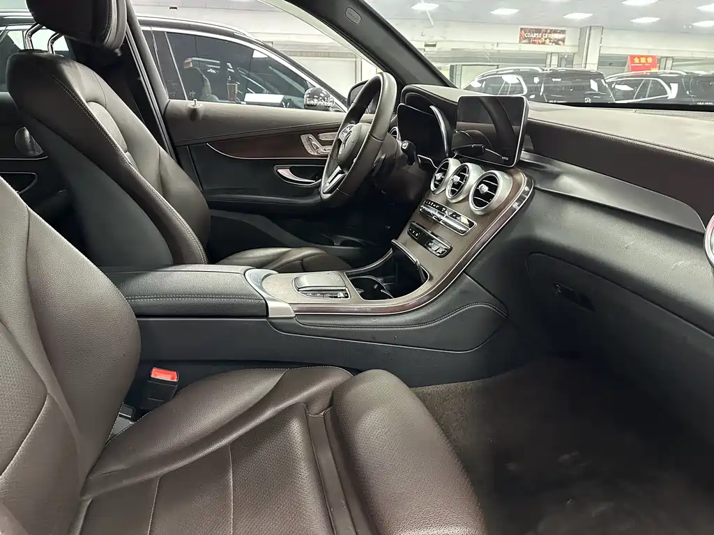Mercedes-Benz GLC 2021 GLC 300 L 4MATIC