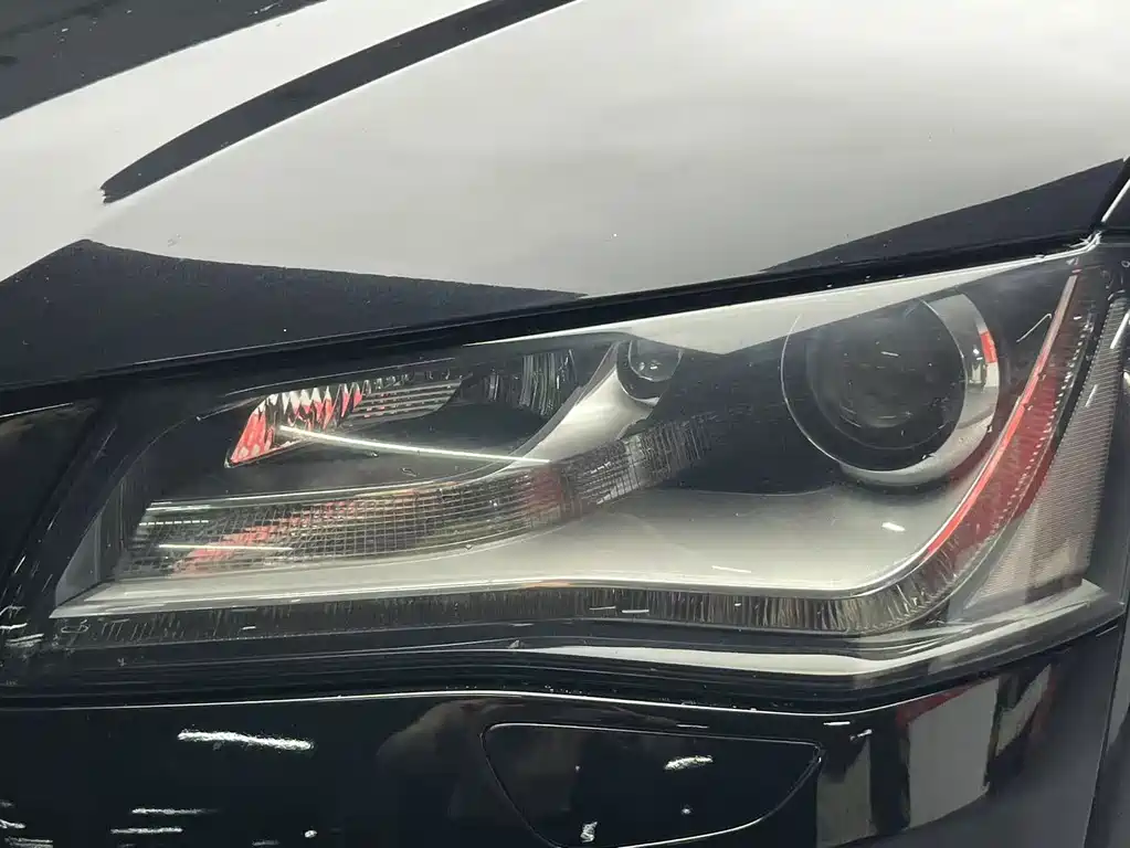 Audi A8 — миниатюра 5