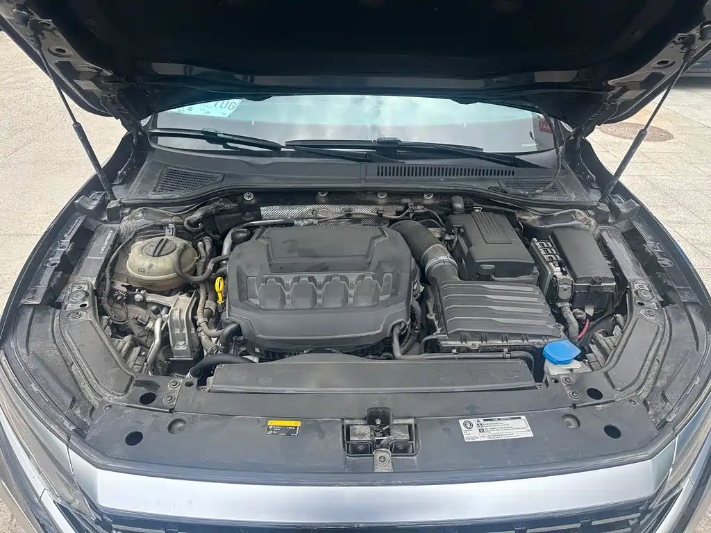 Volkswagen Passat 2024 380TSI