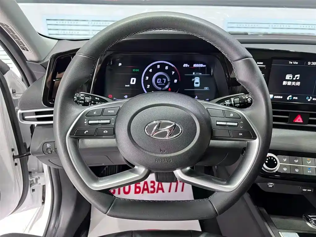 Hyundai Elantra 2022 240TGDi DCT GLX Elite