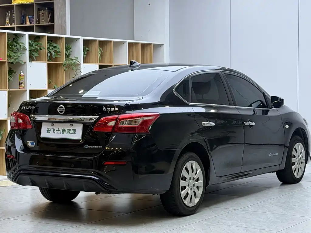 Nissan Sylphy EV — миниатюра 13