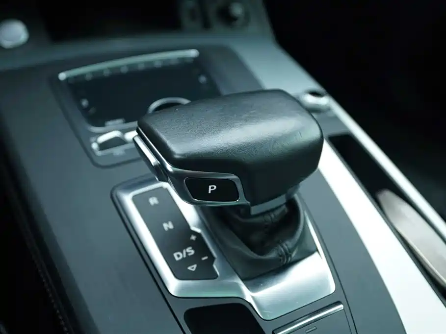 Audi Q5L 2020 40 TFSI Fashion