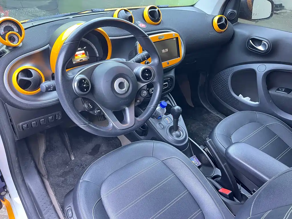 smart Smart Fortwo — миниатюра 10
