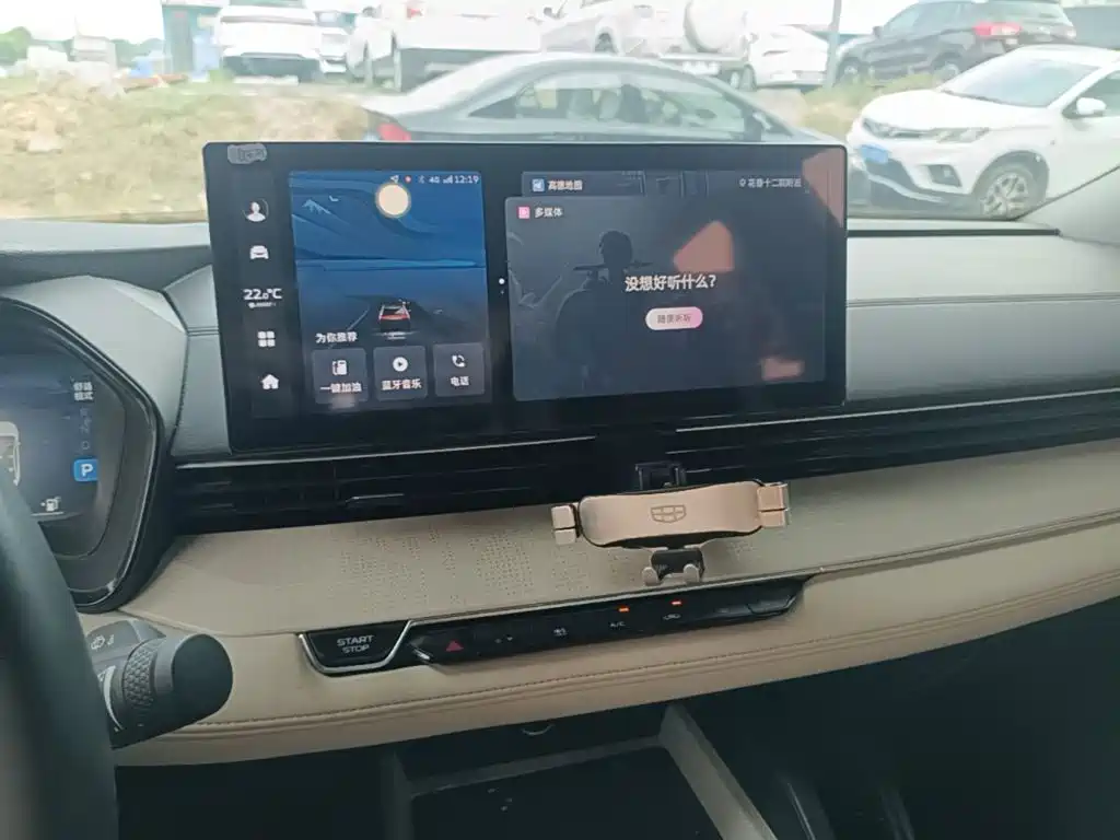 Geely L HiP — миниатюра 13