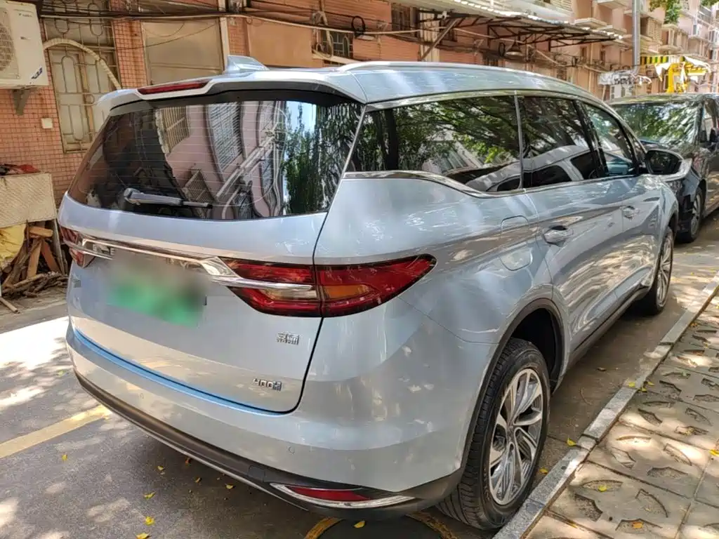 Geely Jia Ji New Energy — миниатюра 7