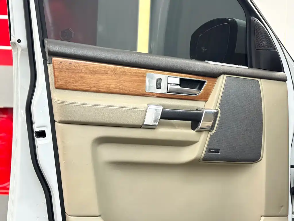 Land Rover Discovery 2014 3.0T