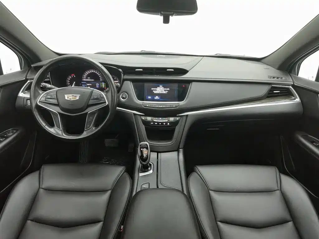 Cadillac XT5 2018 28E