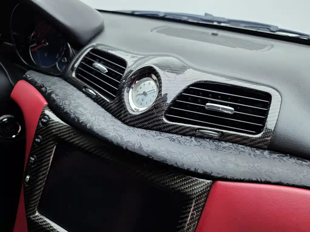 Maserati GranTurismo — миниатюра 12