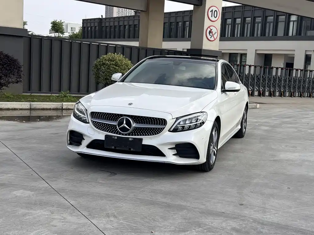 Mercedes-Benz C-Class 2020
