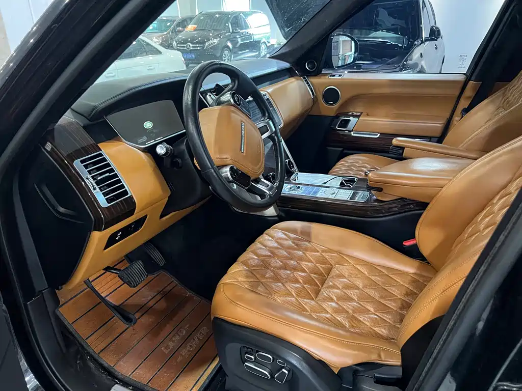 Land Rover Range Rover — миниатюра 7