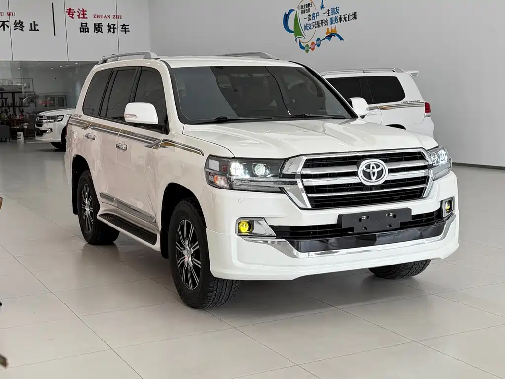 Toyota Land Cruiser — миниатюра 3