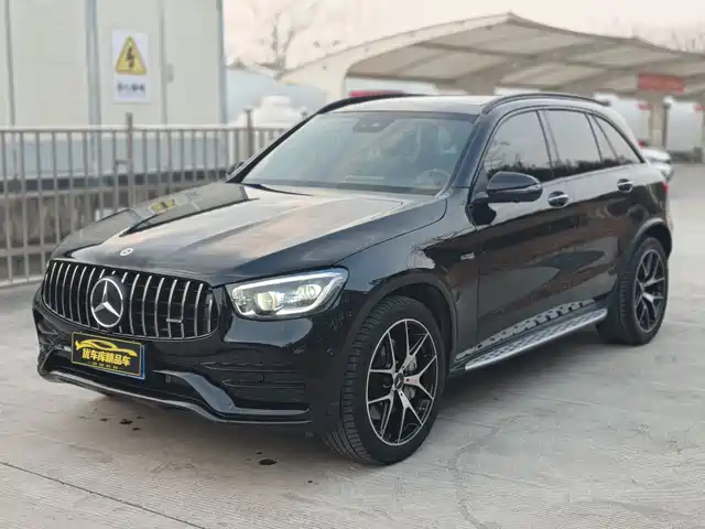 MERCEDES-BENZ GLC AMG