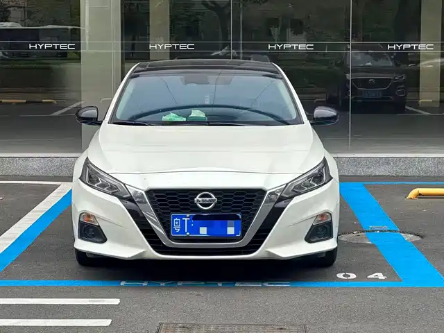 NISSAN TEANA