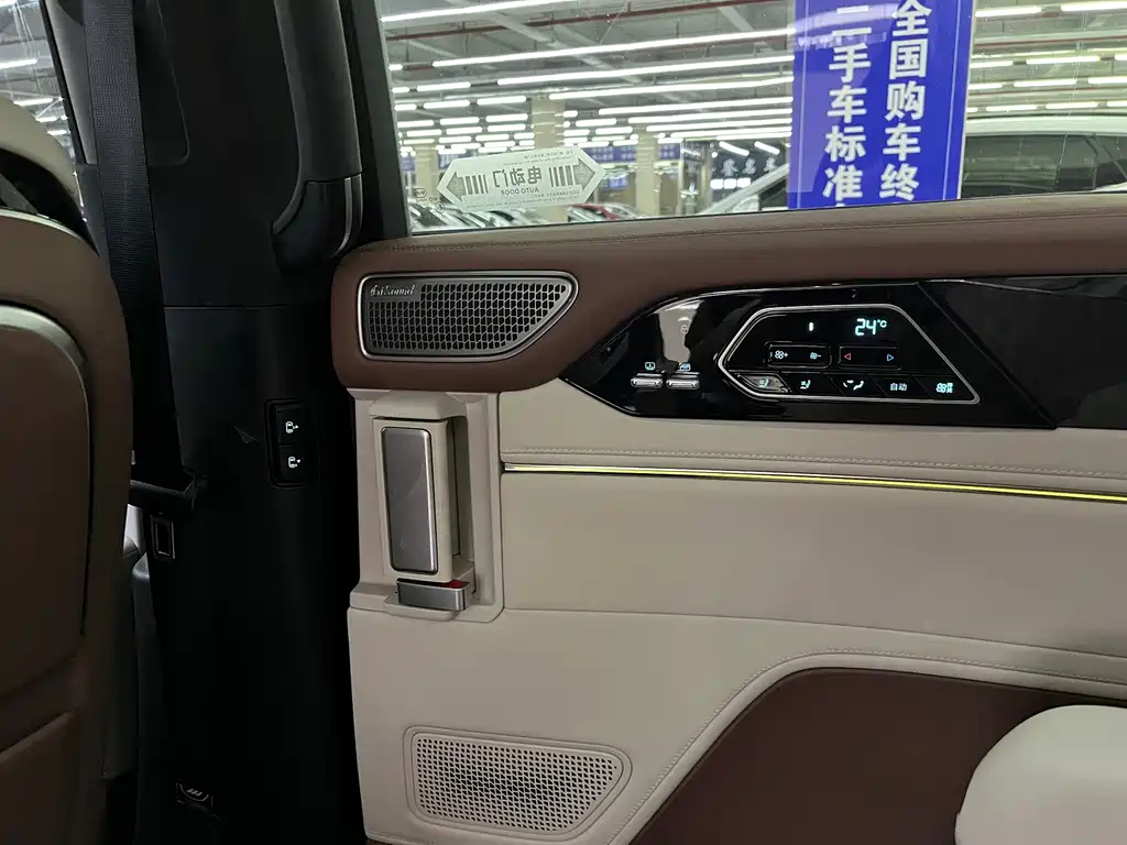 BYD Xia — миниатюра 17