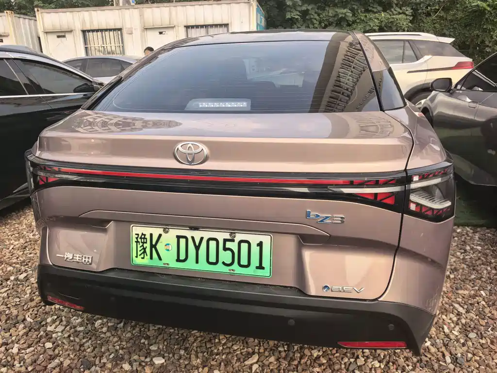 Toyota bZ3 — миниатюра 5