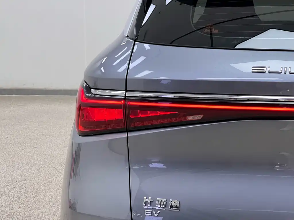 BYD Yuan Plus — миниатюра 10
