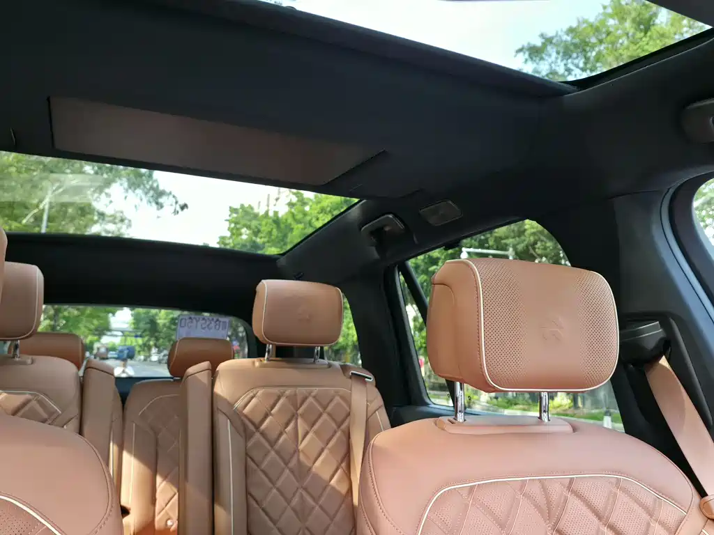 NIO ES8 2026 мест Executive Luxury