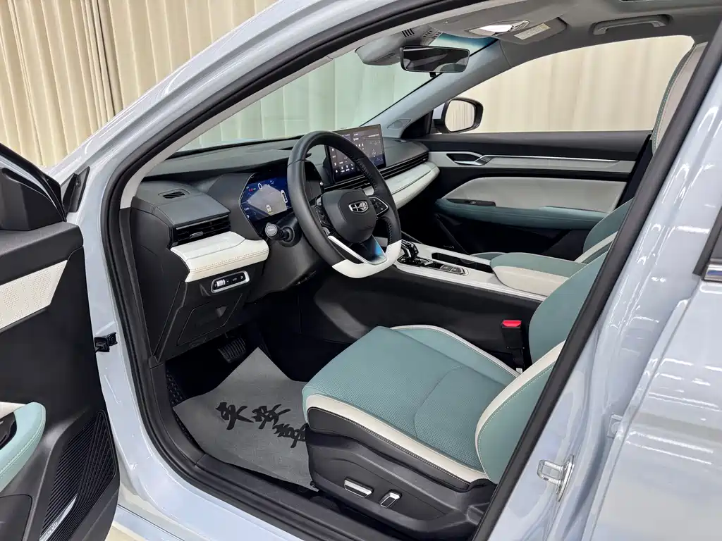 Geely L HiP — миниатюра 5