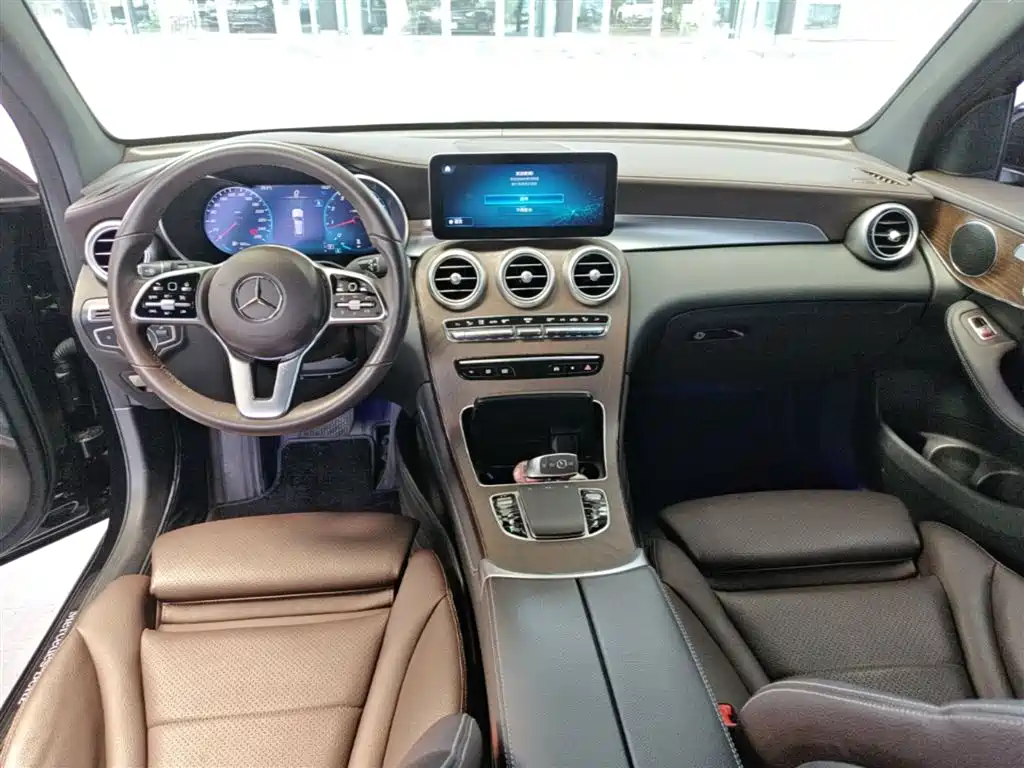Mercedes-Benz GLC 2022 GLC 260 L 4MATIC Luxury
