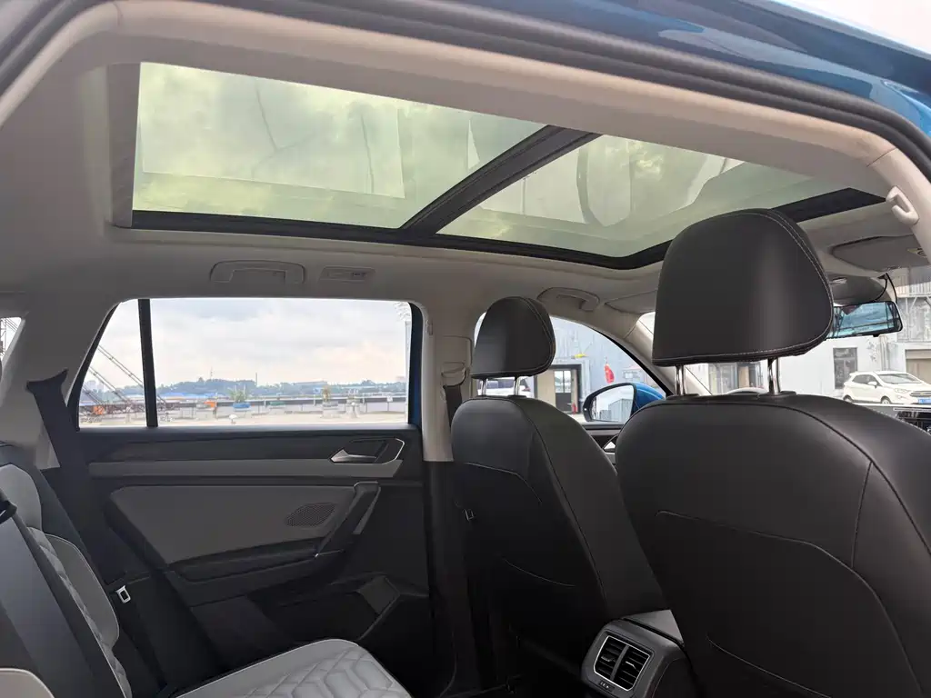 Volkswagen GTE PHEV - фото 26