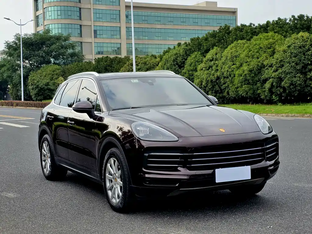 Porsche Cayenne — миниатюра 3