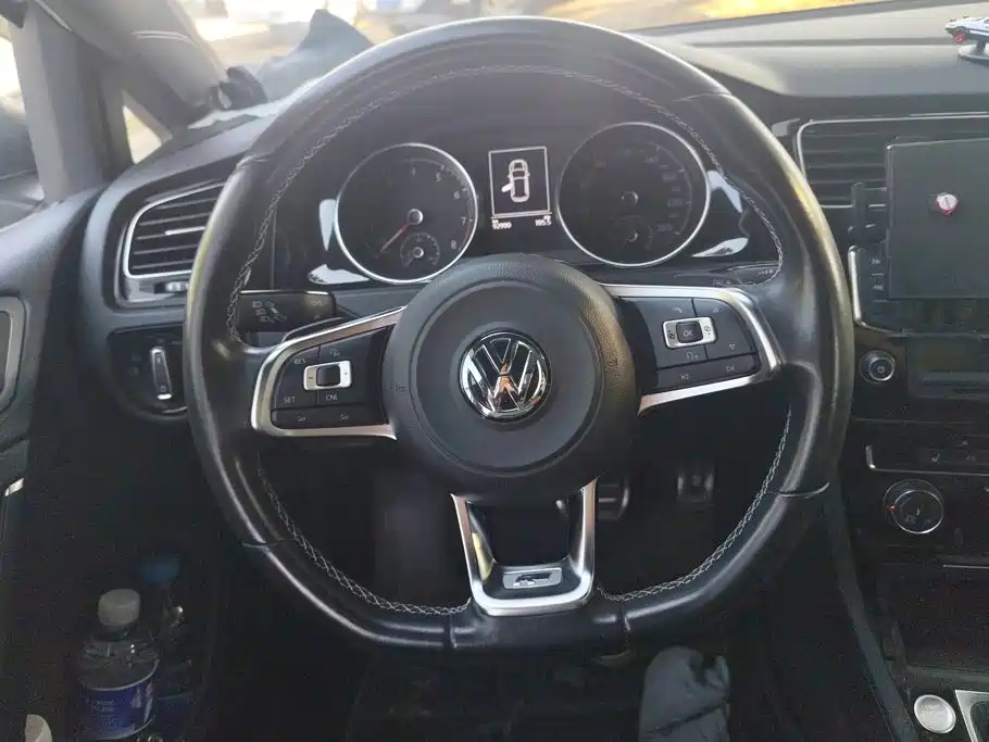 Volkswagen Golf — миниатюра 15
