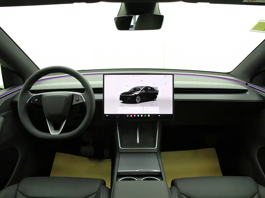 Tesla Model Y L — миниатюра 5