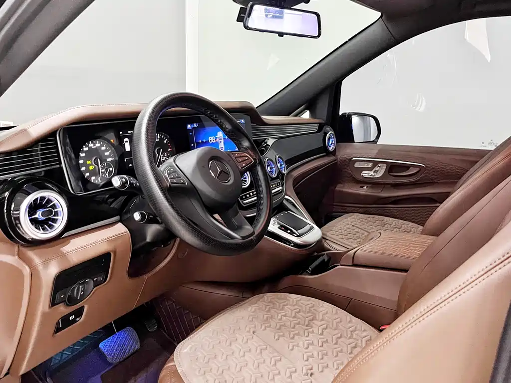 Mercedes-Benz Vito — миниатюра 7