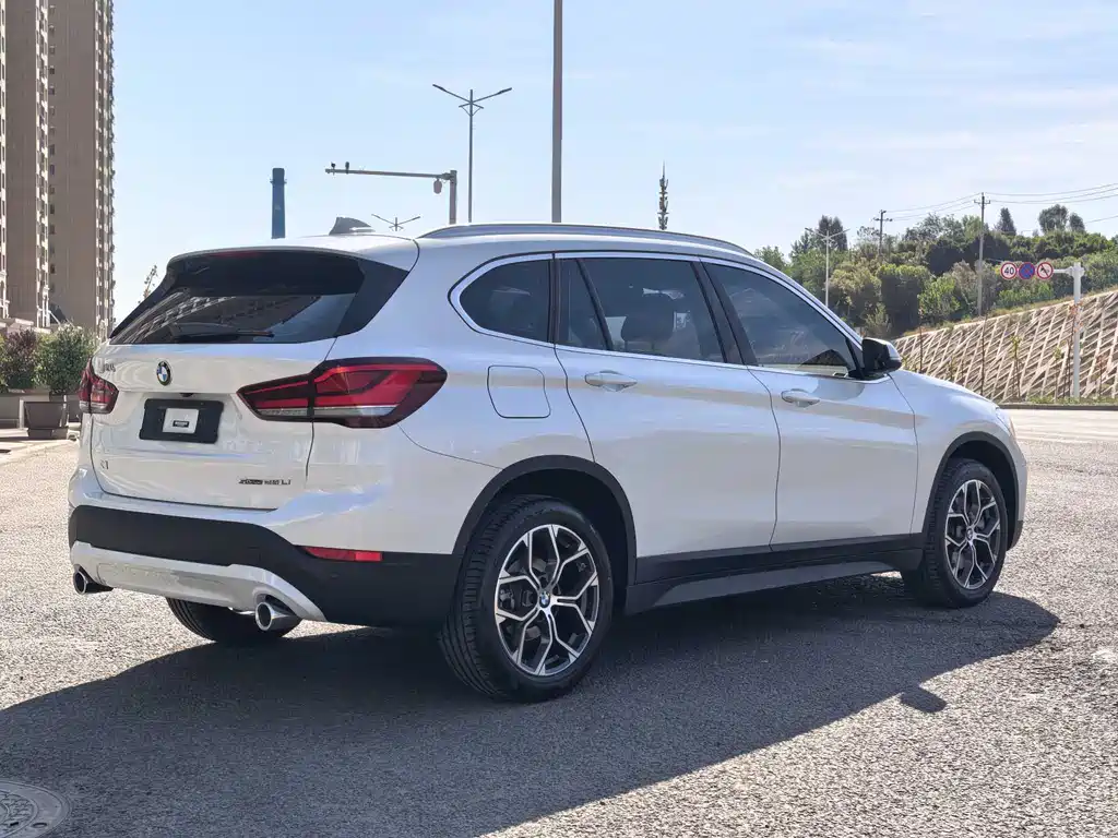 BMW X1 2022 sDrive25Li Lead