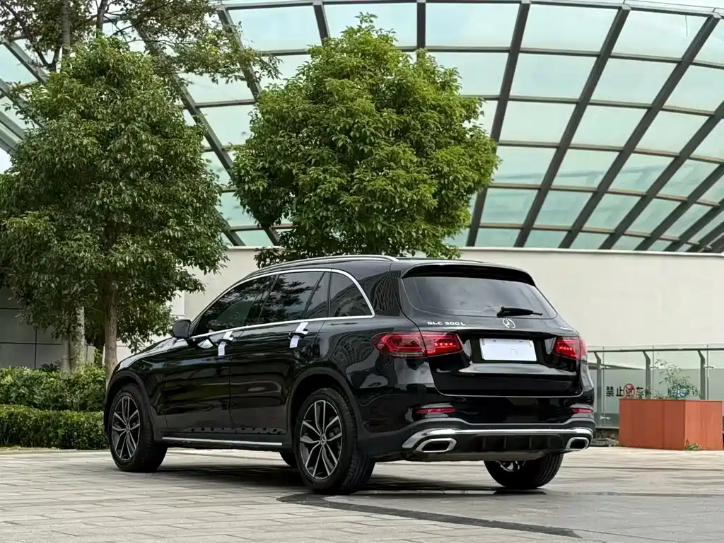 Mercedes-Benz GLC — миниатюра 8
