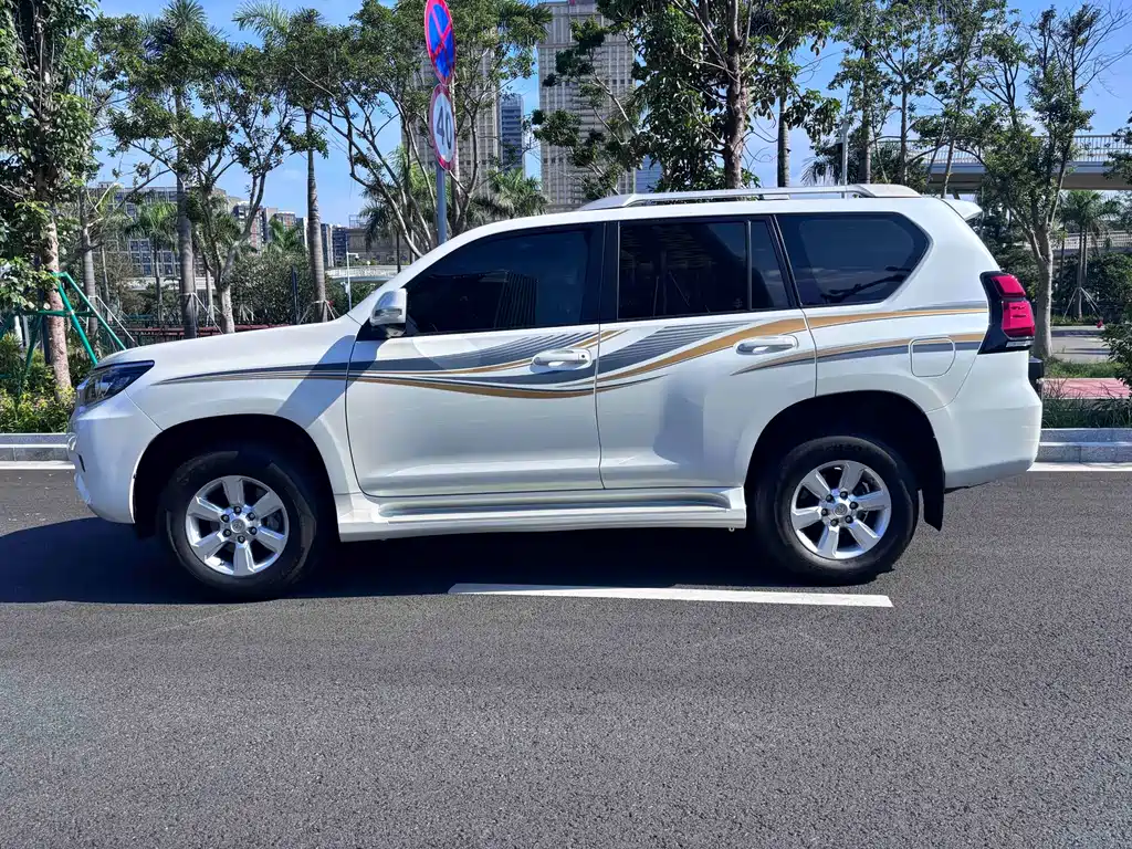 Toyota Land Cruiser Prado 2018 2.7L