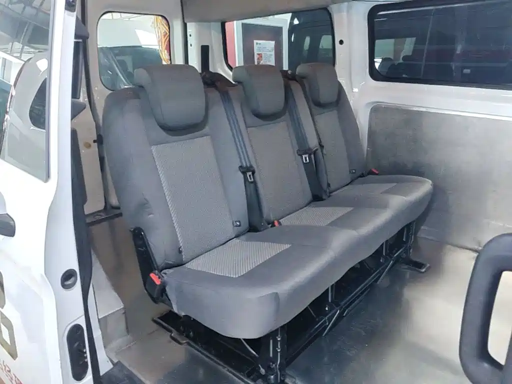 Ford Transit — миниатюра 17