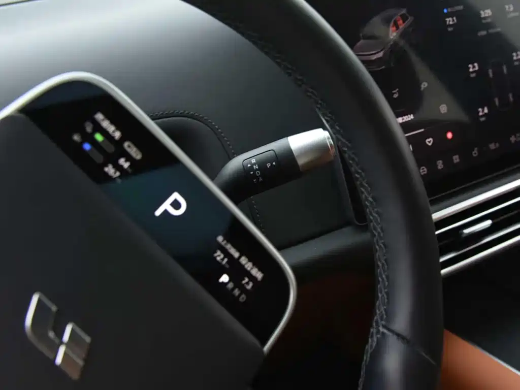 Li Auto Li L8 — миниатюра 9